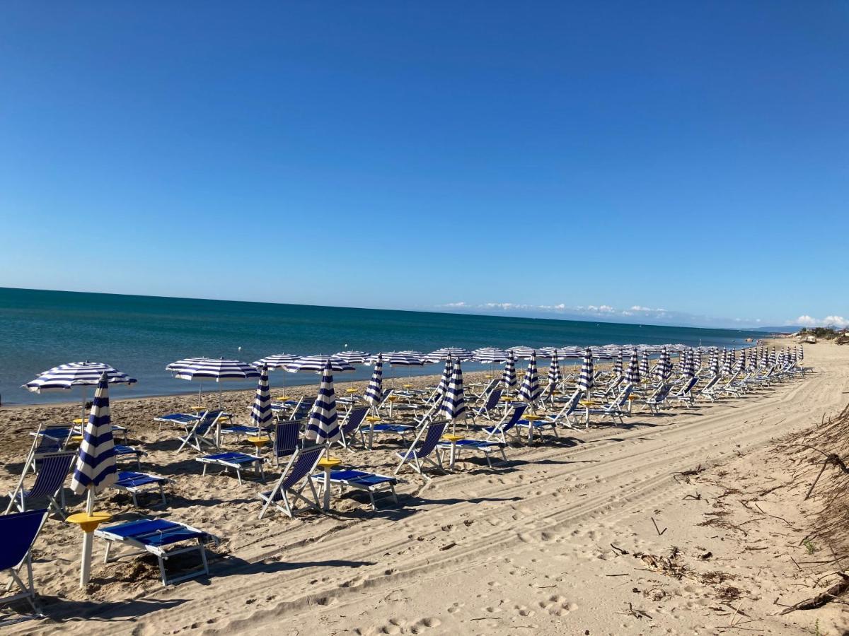 Riva Dei Greci Camping Village Metaponto Bagian luar foto