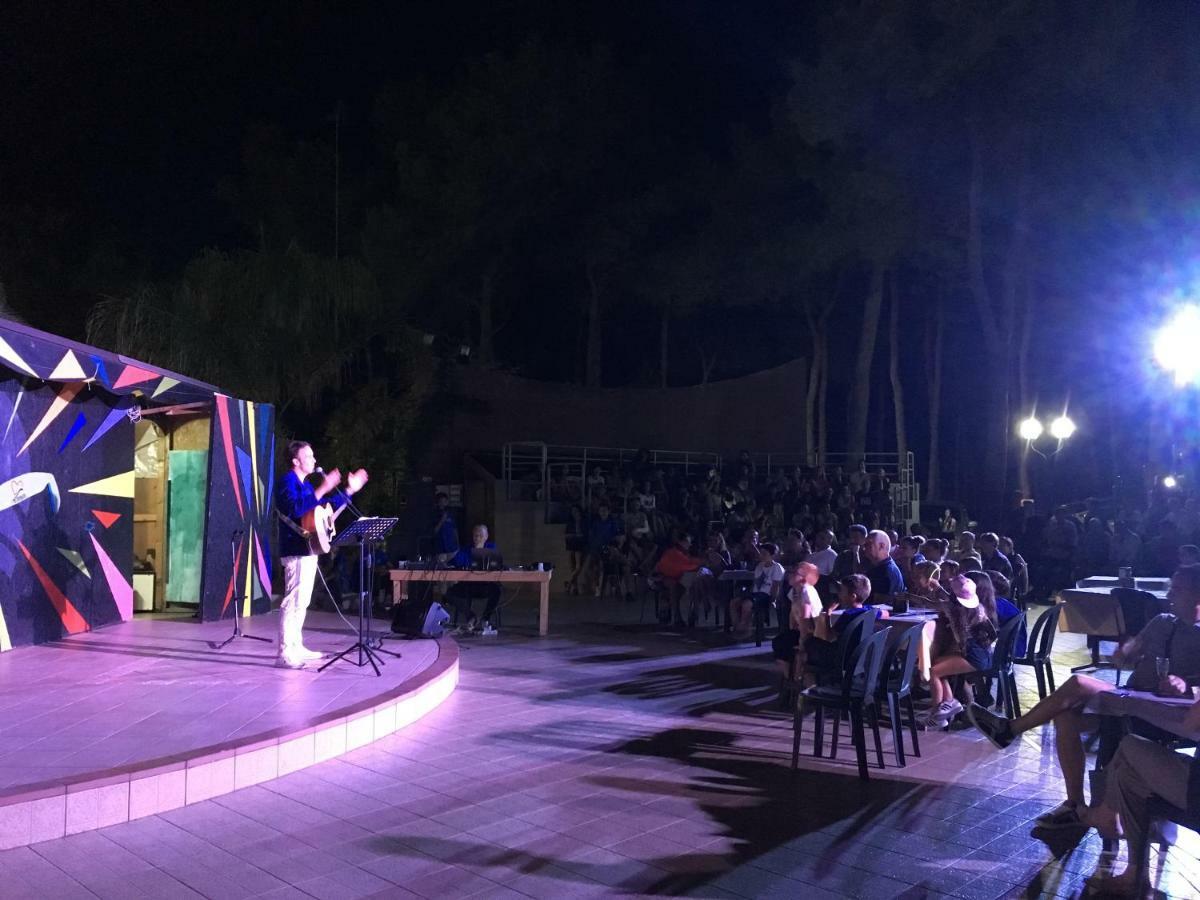 Riva Dei Greci Camping Village Metaponto Bagian luar foto